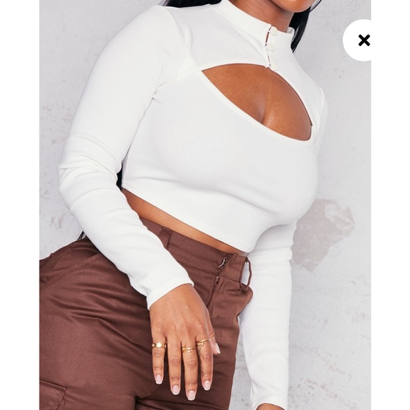 PRETTY LITTLE THING | (18) SHAPE CREAM RIB HIGH NECK BUTTON DETAIL CROP TOP - Picture 4 of 9
